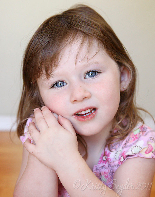 IMAGE: http://ksnyderphoto.smugmug.com/Family/2010-September/IMG9402-11x14/1008072050_fckL5-XL.jpg