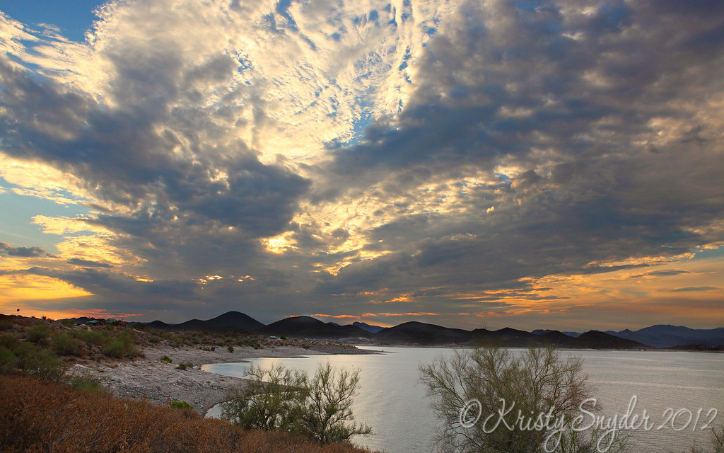 IMAGE: http://ksnyderphoto.smugmug.com/Family/2012-July/i-6zTGRNG/0/XL/IMG0173-16x10-XL.jpg