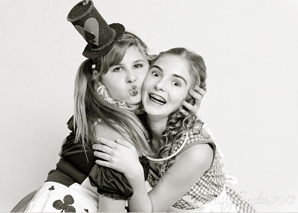 IMAGE: http://ksnyderphoto.smugmug.com/Family/Emilys-Birthday-Party-2012-Nov/i-pz4rRwP/0/XL/IMG_1612%2010x14-XL.jpg